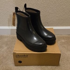 NWTB Chooka Women's Sleek Black Rain Boots